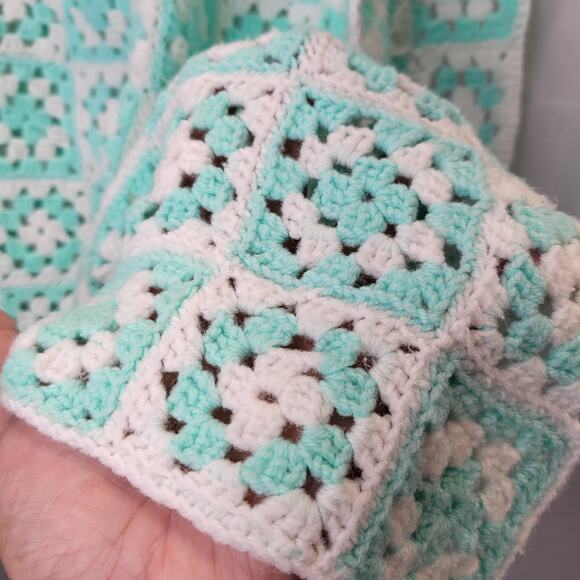 Vintage Mint and White Crochet Baby Blanket or Shawl, 28x52" - Picture 9 of 9